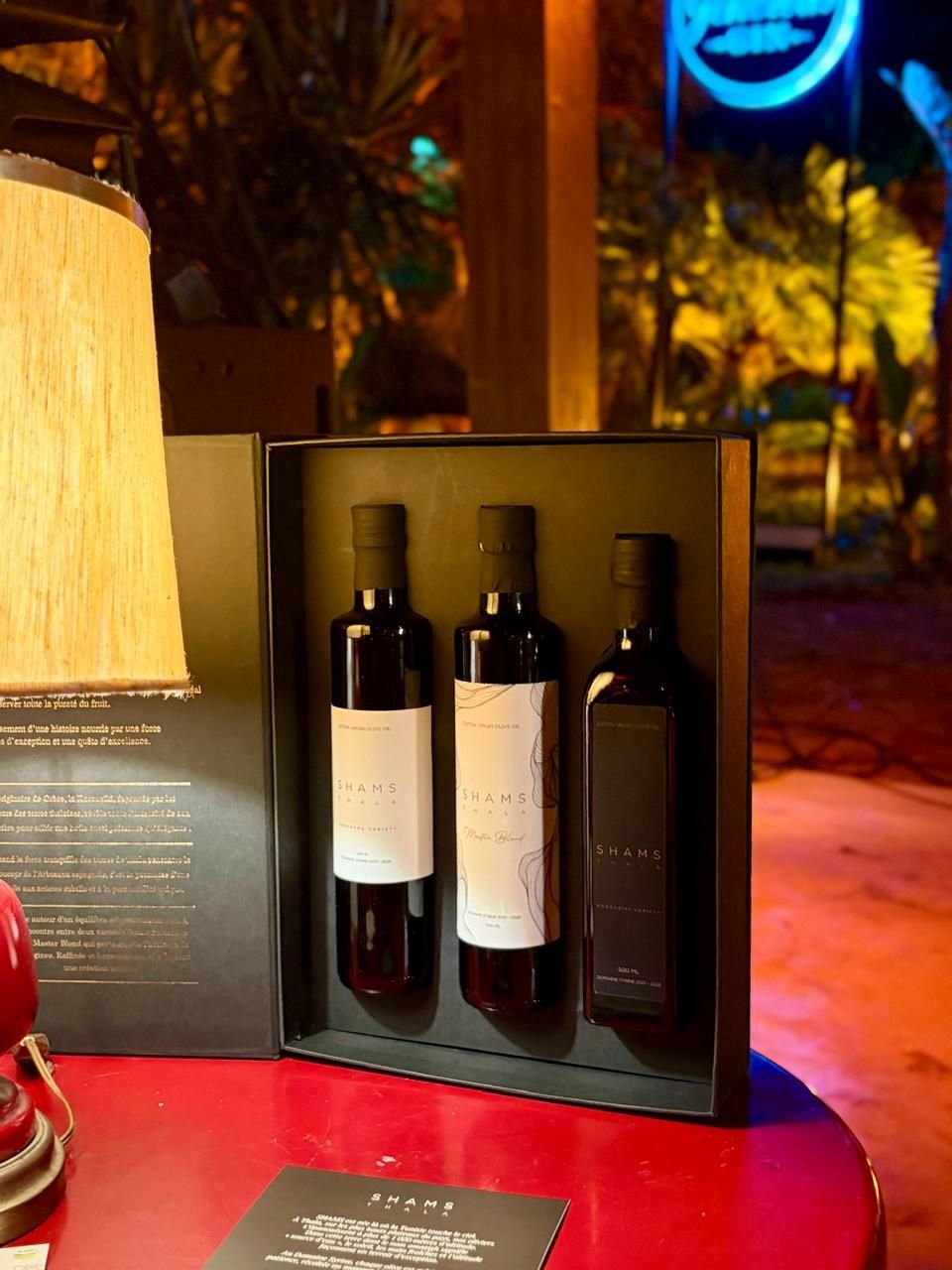 Coffret Trio SHAMS ouvert lors d’une réception